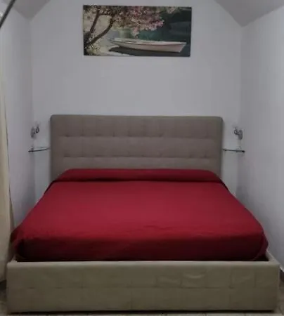 Dimora Del Porto Apartment *